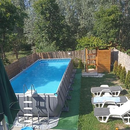 Vikendica Apartments Dunav Ms Celarevo Екстериор снимка